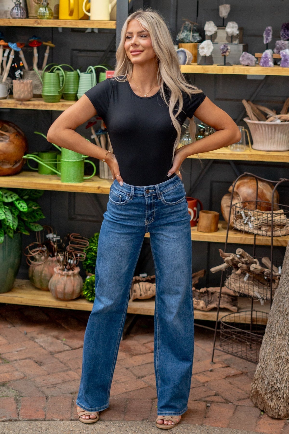 Accomplished 90's High Rise Loose Fit Jeans