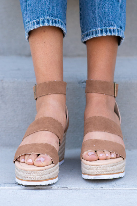 Slyvie Wedge | Sandals