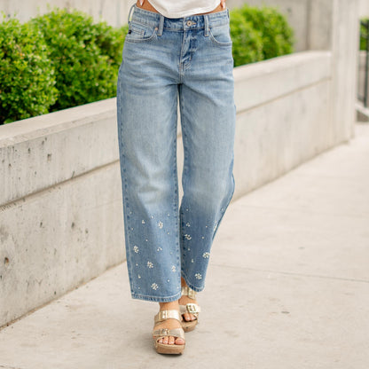 KanCan Louise Low Slung Baggy Jeans – Medium Wash Comfort Stretch