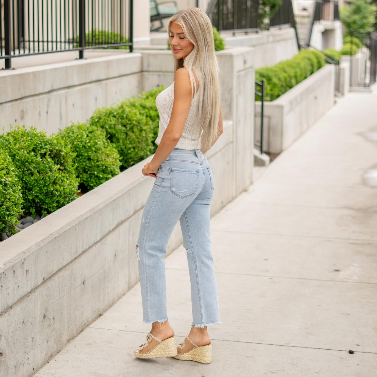 VERVET Electrostatic High Rise Distressed Straight Jeans Light Blue