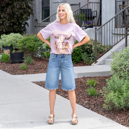 KanCan Daylin Low Rise Baggy Jort Shorts – Medium Wash Rigid Denim