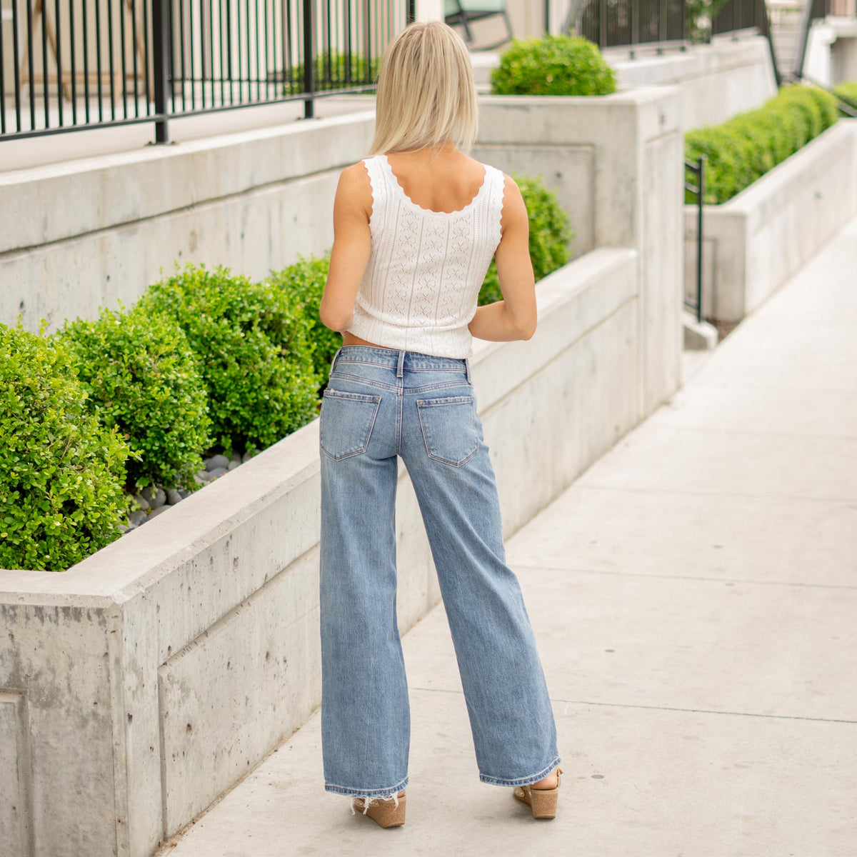 VERVET Gratifying Low Rise Wide Leg Jeans Medium Blue